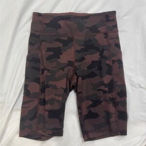 Lululemon fast & free shorts 10”